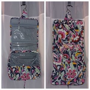 Vera Bradley "Mod Paisley" Grand Quilted Hanging  Organizer - Like New